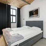 Level -1 Loft Center By Renters Apartamento Poznan