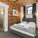 Level -1 Loft Center By Renters Poznan