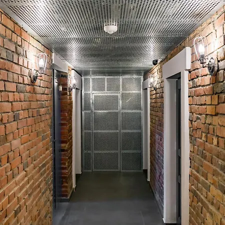 Level -1 Loft Center By Renters Daire Poznan