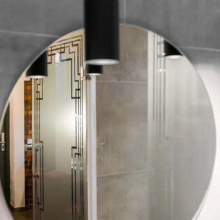 Level -1 Loft Center By Renters * 波兹南