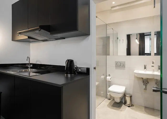 Level -1 Loft Center By Renters 公寓