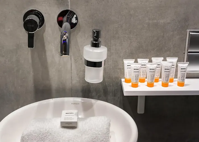 Level -1 Loft Center By Renters