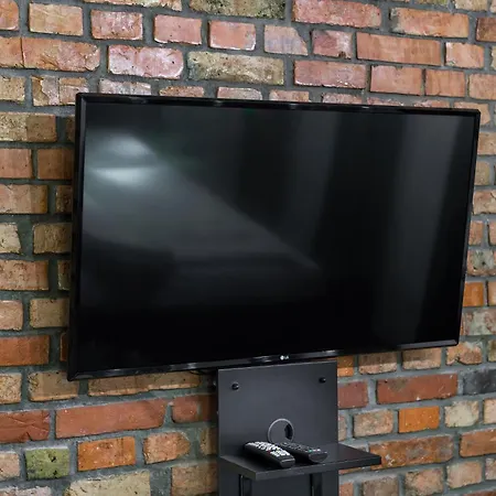 Level -1 Loft Center By Renters