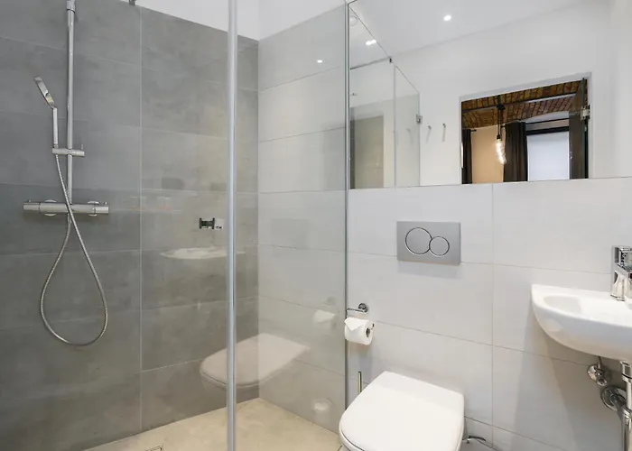 Level -1 Loft Center By Renters