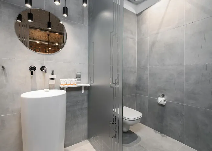 Level -1 Loft Center By Renters Poznan